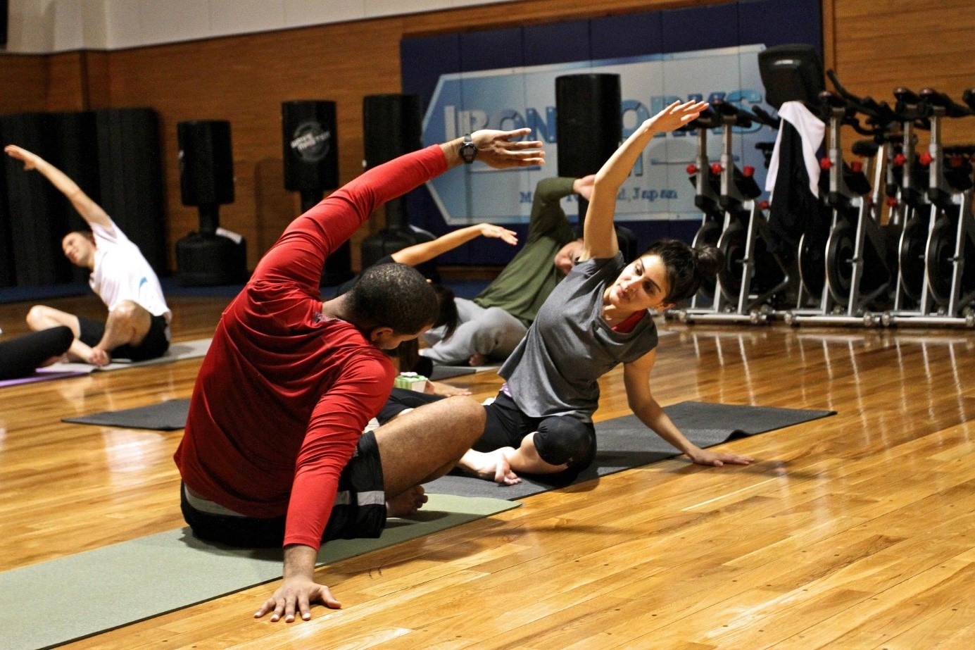 Gymnastique et Yoga pour activité sportive douce